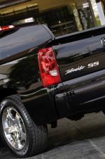 Chevrolet Silverado SS 2004 года